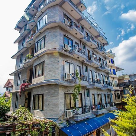 Silver Sky Hotel Pokhara Exterior foto